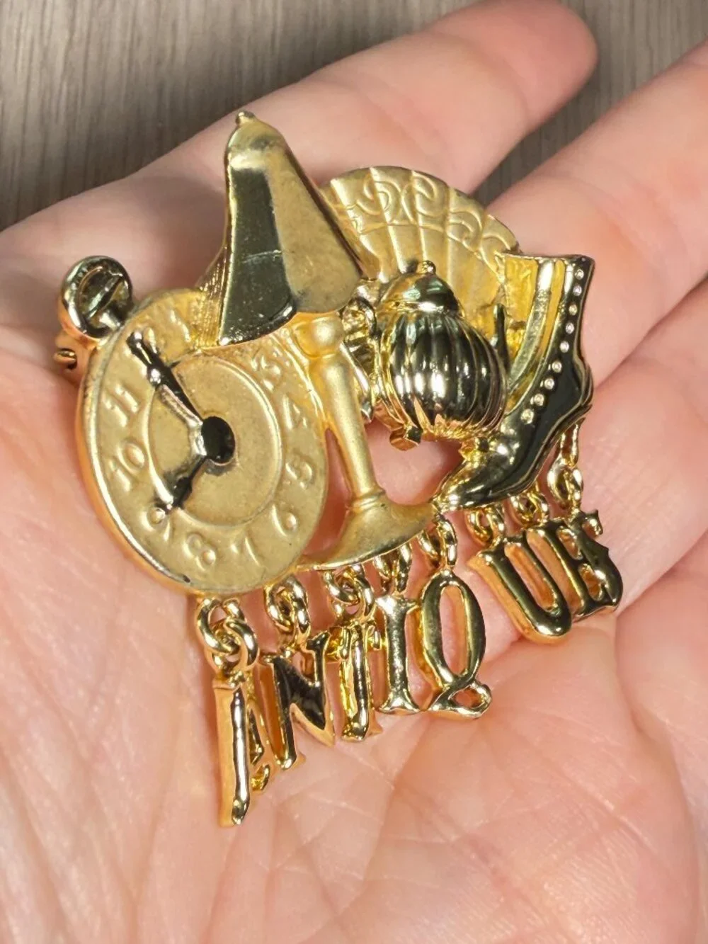 Antiques Vintage Brooch Signed AJC Gold Tone Dangle Charm Pin Lamp Clock Shoe 2.